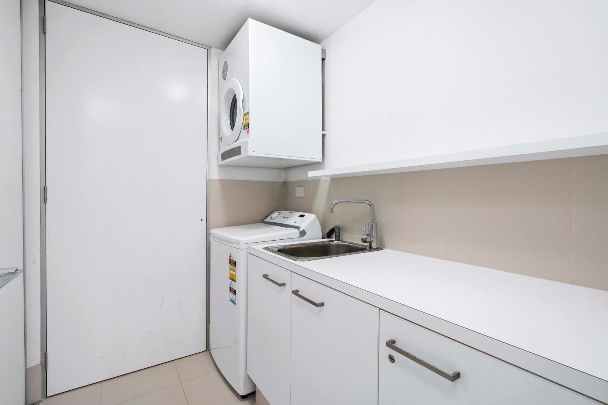 Q Tower At Surfers Paradise - Self Contained Apartments Gold Coast Eksteriør bilde