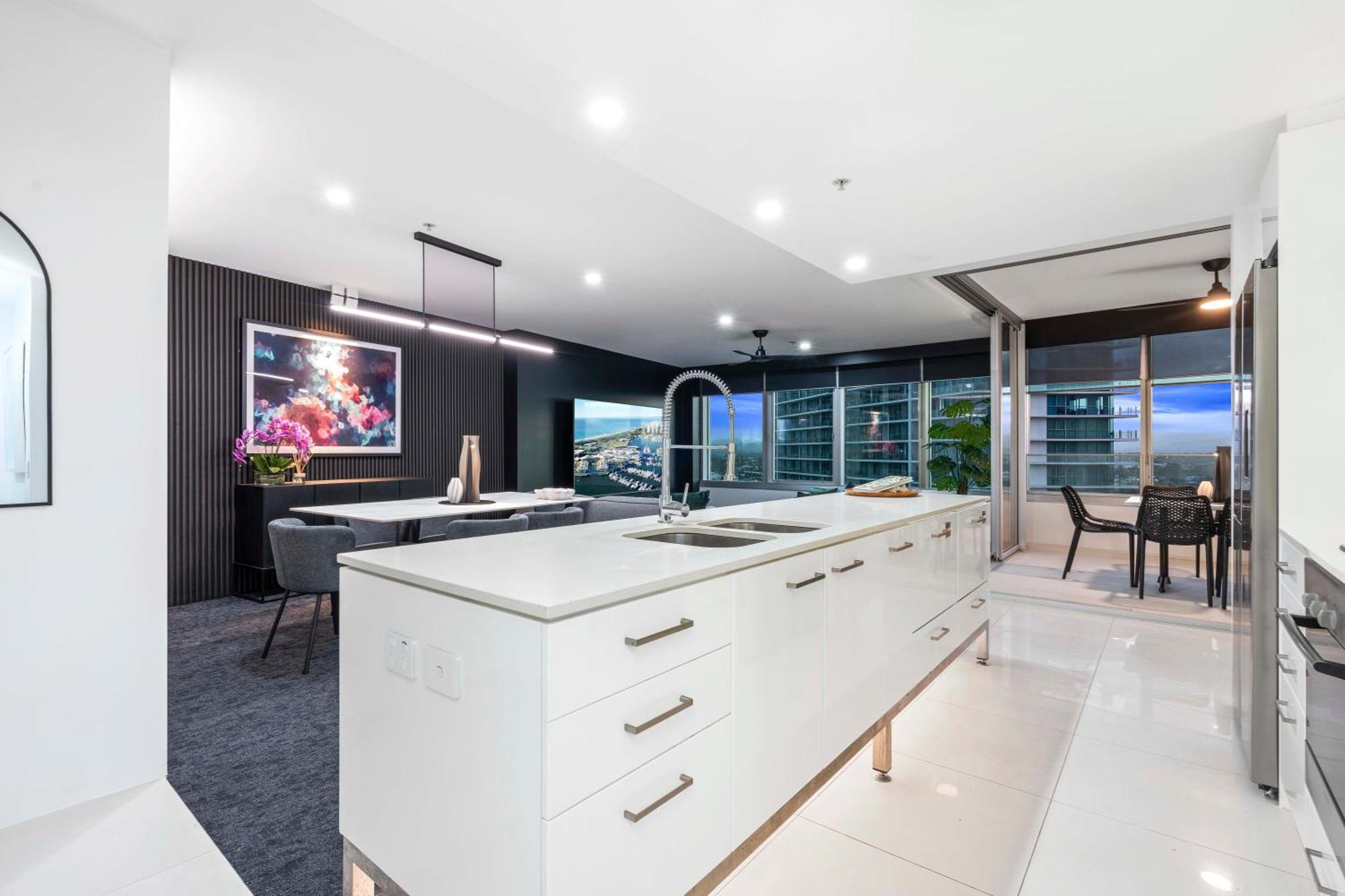 Q Tower At Surfers Paradise - Self Contained Apartments Gold Coast Eksteriør bilde