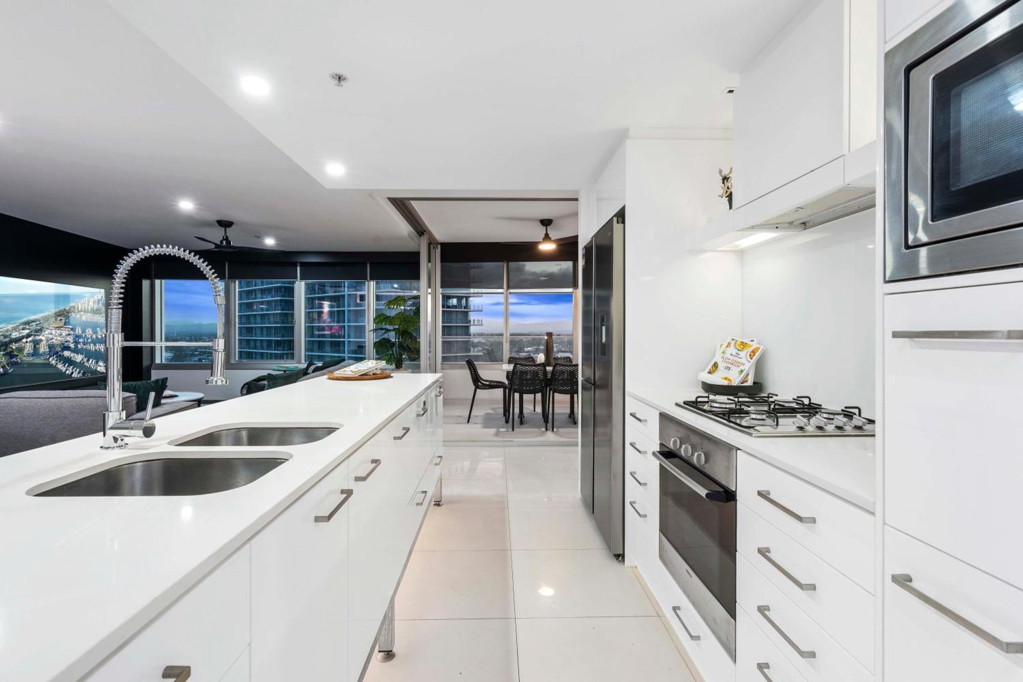 Q Tower At Surfers Paradise - Self Contained Apartments Gold Coast Eksteriør bilde