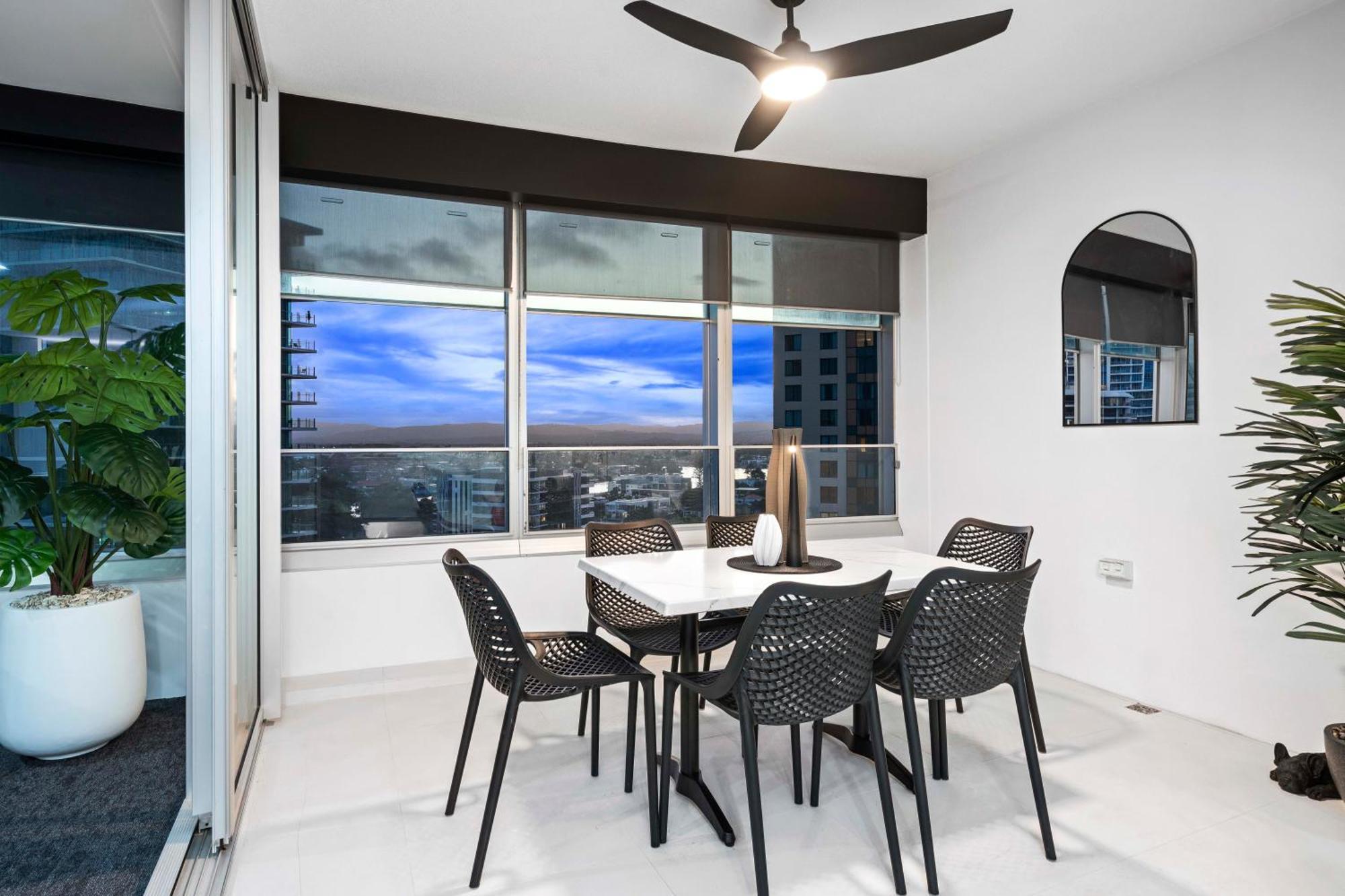 Q Tower At Surfers Paradise - Self Contained Apartments Gold Coast Eksteriør bilde