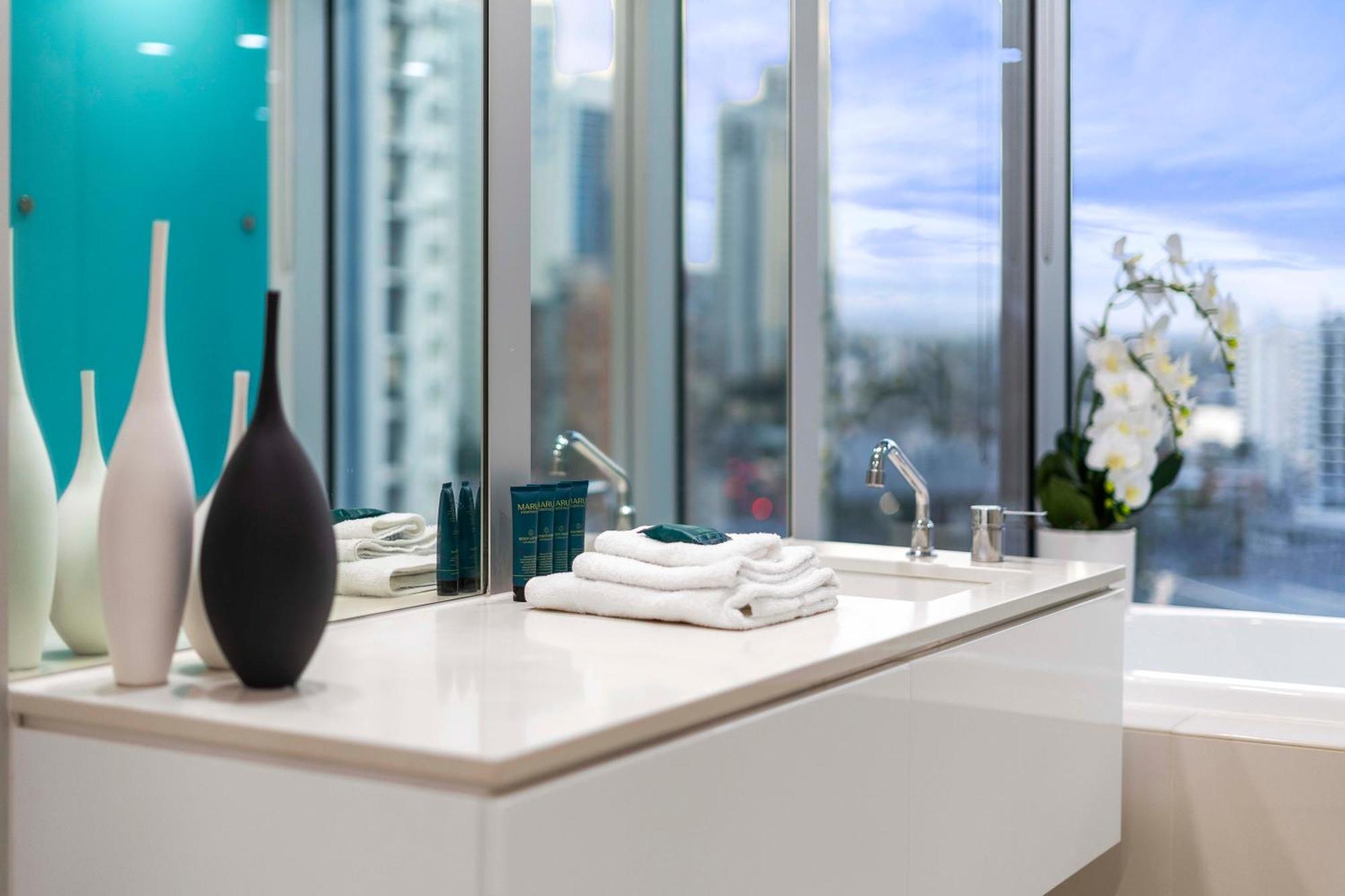 Q Tower At Surfers Paradise - Self Contained Apartments Gold Coast Eksteriør bilde